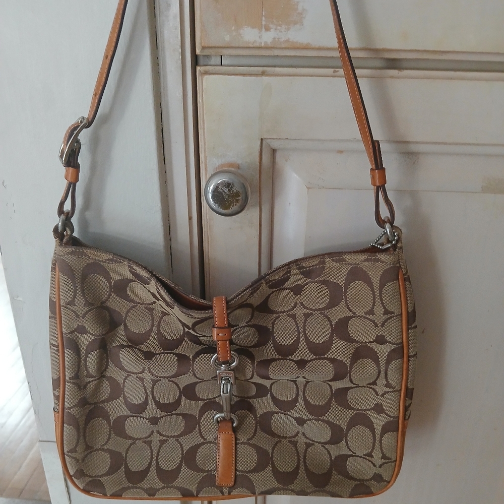 Brown COACH shoulder bag
